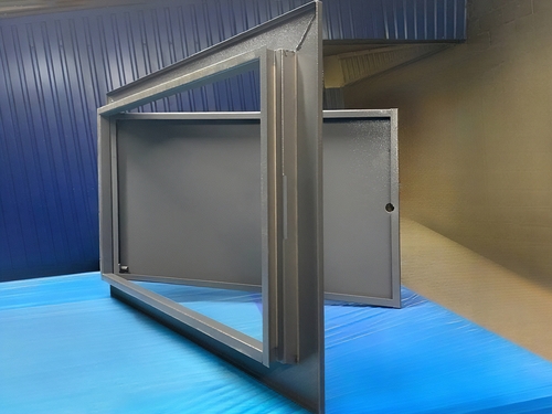 Металлический ревизионный люк