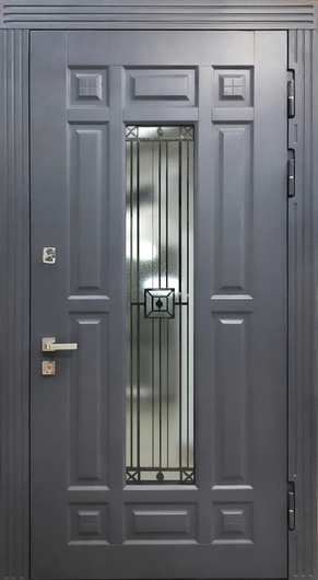 Однопольная входная дверь с отделкой МДФ, стеклом и решеткой Однопольная входная дверь с отделкой МДФ, стеклом и решеткой