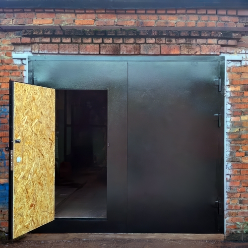 Ворота с ОСП плитой Ворота с ОСП плитой